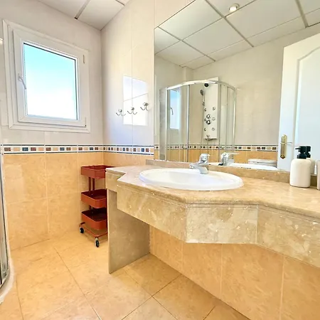 Olivos Ii Beach&pool * Fuengirola